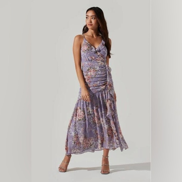 Astr Dresses & Skirts - Free People ASTR The Label Kiana Floral Ruched Midi Dress Size XS
